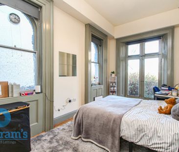 10 bed Semi-Detached House for Rent - Photo 6