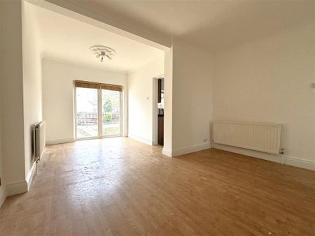 2 bedroom semi-detached bungalow to rent - Photo 3