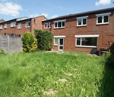 3 bedroom terraced house to rent - Photo 4