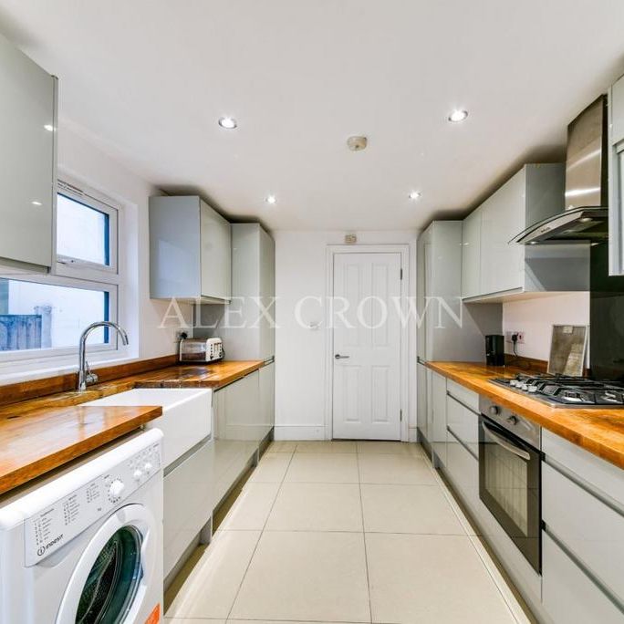 6 bedroom terraced house to rent - Photo 1