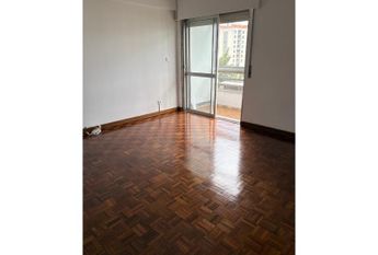 Apartamento T3 em Lisboa