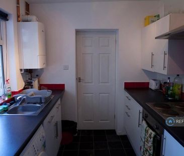 4 bedroom terraced house to rent - Photo 6
