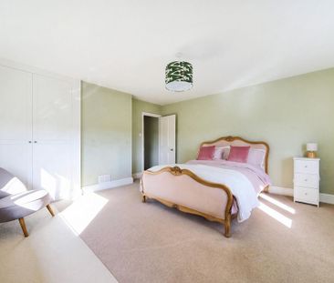 3 bedroom detached house to rent - Photo 5