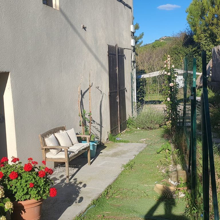 Location Appartement 2 pièces 45m² MARSEILLE 13ème - Photo 1