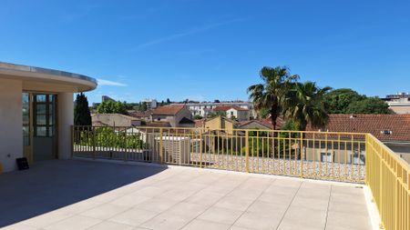 Location Appartement 4 pièces 140m² MONTPELLIER 34090 - Photo 5