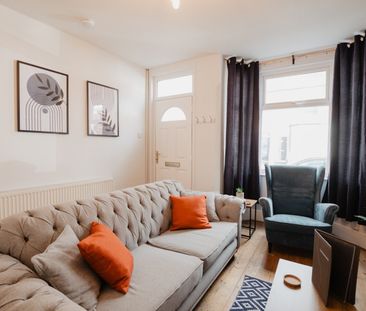 2 Bed Terraced House, Haydn Avenue, NG5 - Photo 1