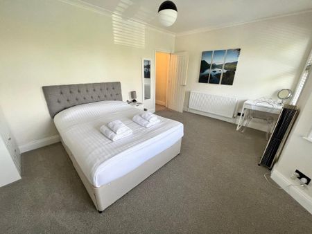 3 bedroom maisonette to rent - Photo 4