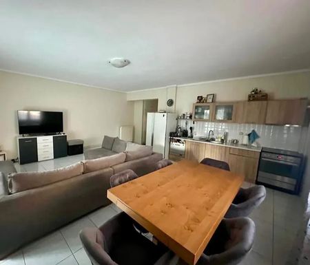 Διαμέρισμα για ενοικίαση Κέντρο (Ωραιόκαστρο) - Φωτογραφία 2