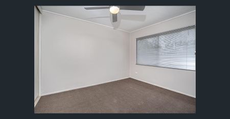 Renovated 5-Bedroom Family Home - Photo 3