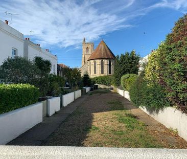 2 bedroom house to rent - Photo 2