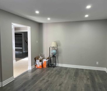 For Lease - 33 Mackay Street, Brampton, Ontario - Photo 2