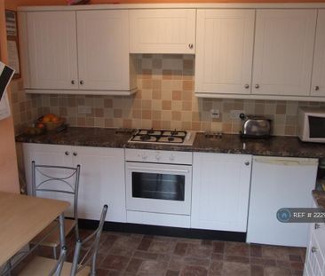 1 bedroom in a house share to rent - Photo 6