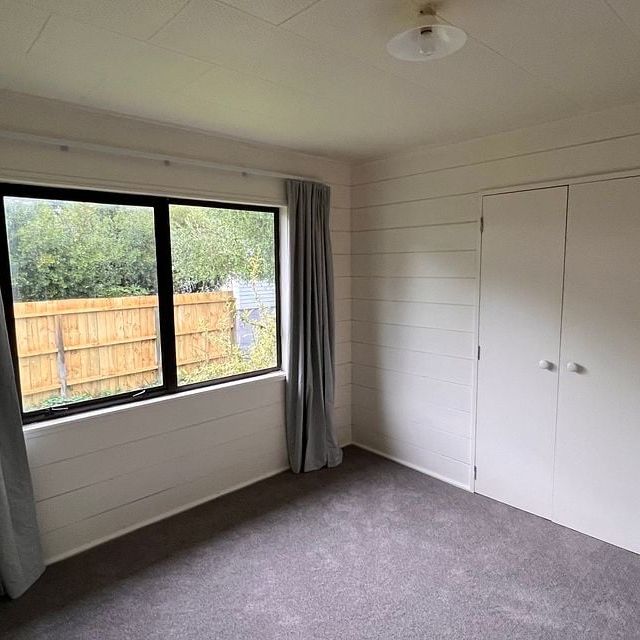 Family oriented, quiet back section - Photo 1