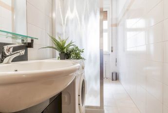 Wonderful single room in Via Renato Fucini