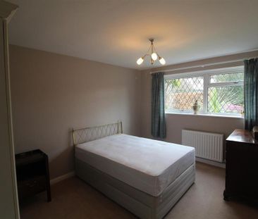 2 bedroom detached bungalow to rent - Photo 1