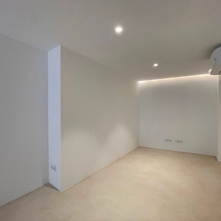 Lujoso apartamento sin muebles, a estrenar de 2 dormitorios en zona Paseo del Borne, Palma. - Photo 1