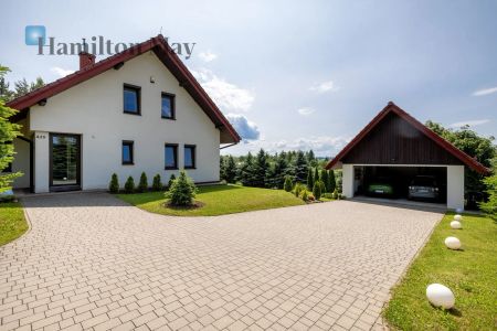 Wolnostojący, ergonomiczny dom otulony ciszą na widokowej działce - Фото 2