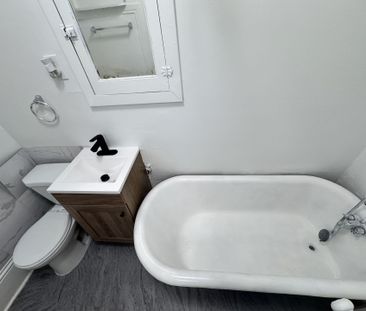 For Lease - 321 HUNTER Street Unit# UNIT-1, Hamilton, Ontario - Photo 2