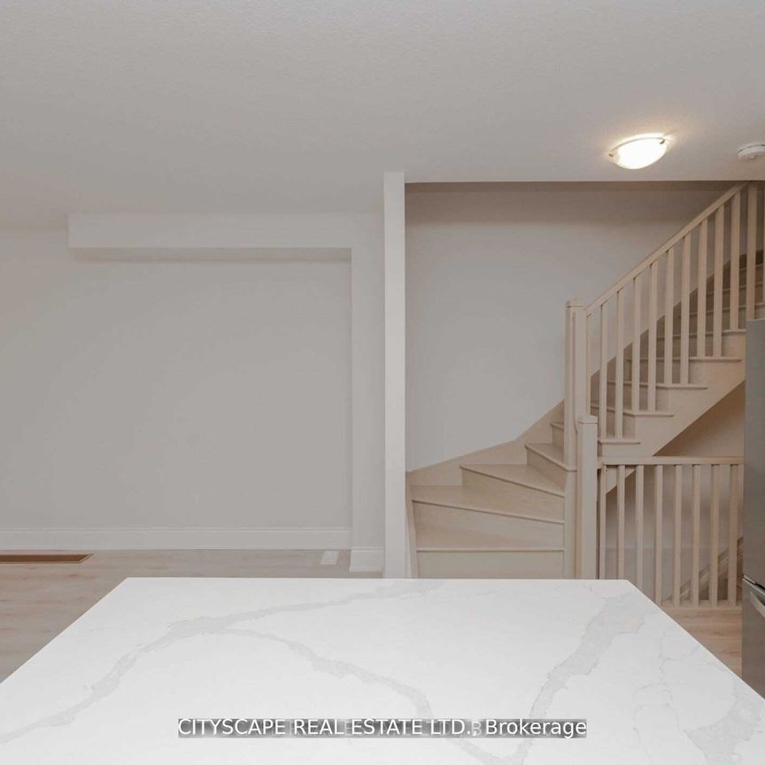 For Lease - 579 Wedgewood Drive, Burlington, Ontario - Photo 1