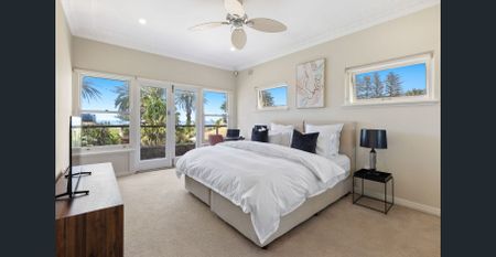 Fully Furnished Private/ Exclusive 5 bedrooms, 3 bathroom house with tennis court 1 minute walk to Bilgola Beach - Photo 5