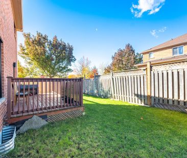 For Lease - 2 Queen Mary Drive, Brampton, Ontario - Photo 4