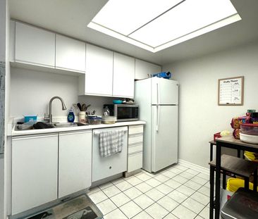 For Lease - 4460 Tucana Court Unit# 1807 (PRIMARY BEDROOM), Mississ... - Photo 4