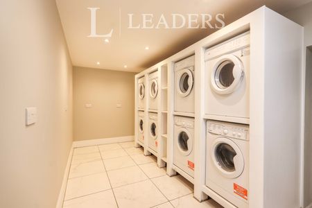 1 bedroom room to rent Langsett Road, Sheffiel - Photo 2