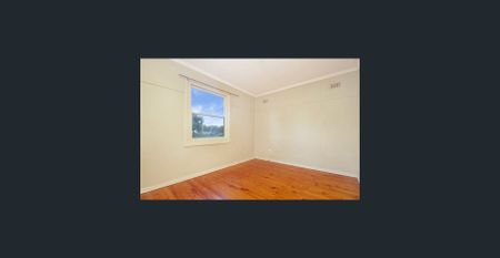 3 bedroom home close to schools, shops and transport - Photo 3