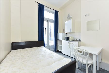 Castletown Road, West Kensington - Photo 3