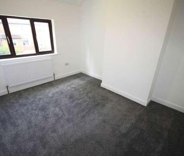 Wensley Green, Leeds, LS7 - Photo 5