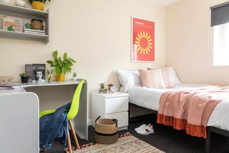 1 bedroom in a house share to rent - Photo 4