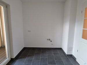 Bahnhofstr. 40, Wohnung 8 ~~~ Loggia, Fußbodenheizung, Parkett, Bad mit Wanne und Dusche, Stellplatz - Foto 2