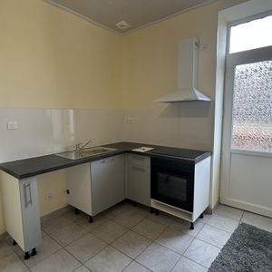 Location Appartement 1 pièce 34m² LE CREUSOT 71200 - Photo 2