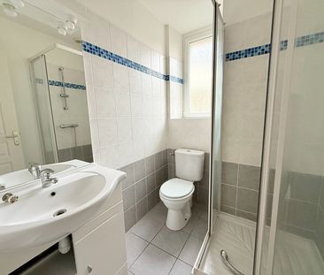 Location Appartement 2 pièces 47m² - Photo 3