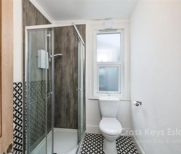 4 bedroom terraced house to rent - Photo 4