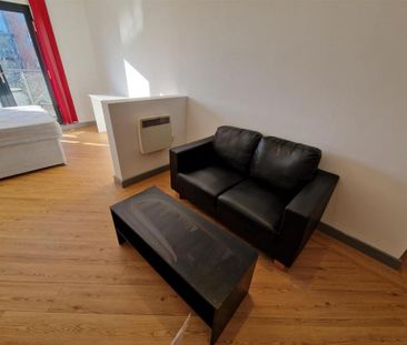 Studio to rent - Photo 2