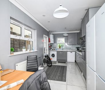 House Share to rent - Rochester Street, Chatham, ME4 - Photo 2