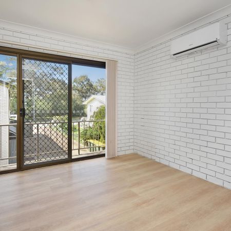 Charming 2 Bedroom Unit in the Heart of Bongaree! - Photo 3