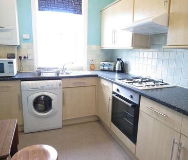 Bedroom First Floor Flat In Bournemouth, BH3 - Photo 3