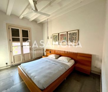 Spacious 2 Bedroom Apartment with Balconies in El Raval - Photo 1