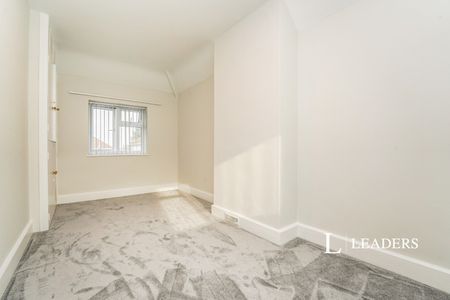 house to rent Pilley Crescent, Cheltenham, Gloucestershire, GL53 - Photo 5