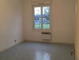 Location Appartement 2 pièces 29 m2 à Saint-Quentin - Photo 2