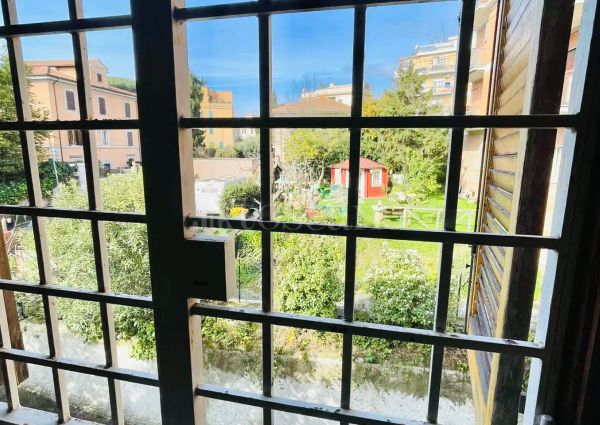 Villino a Schiera in affitto - Via Maffeo Vegio, Roma (rif. 9/2026)