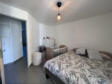 Location Appartement 2 pièces 45m² TOULON 83200 - Photo 3