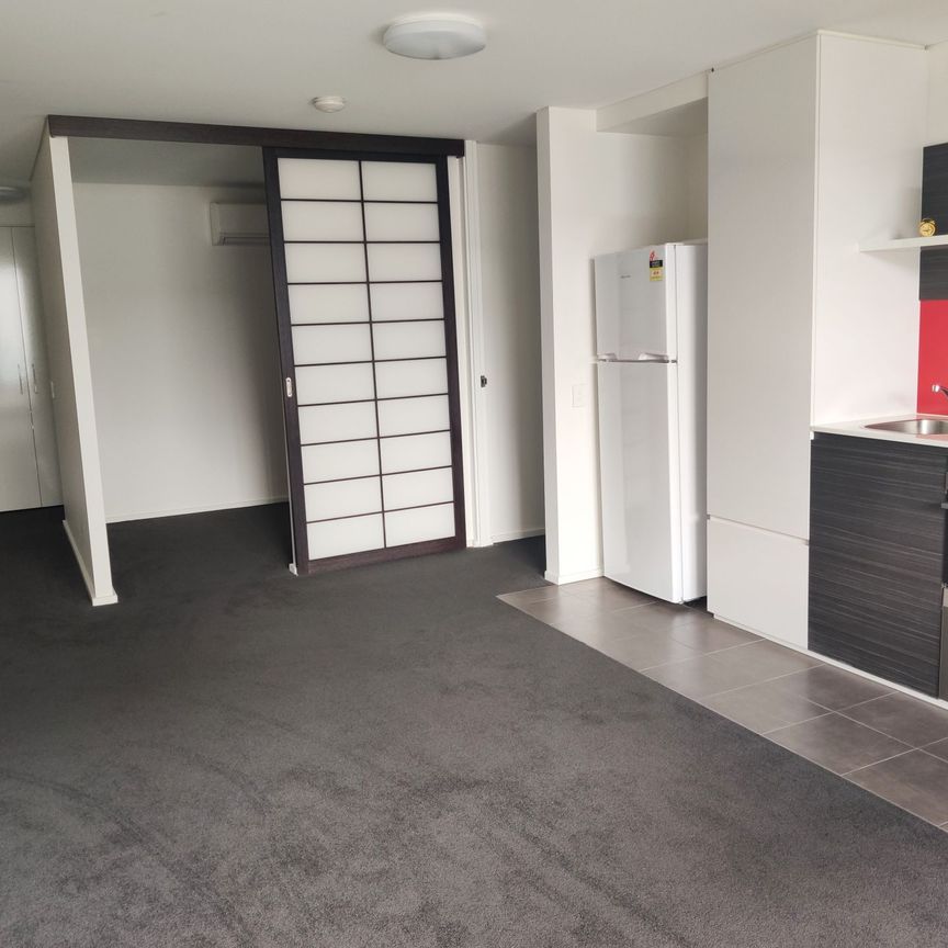 Spacious Apartment - Executive City Living - Photo 1