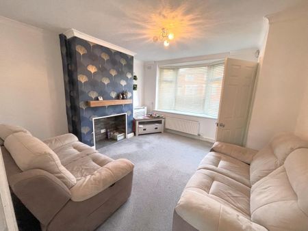 2 bedroom end of terrace house to rent - Photo 5