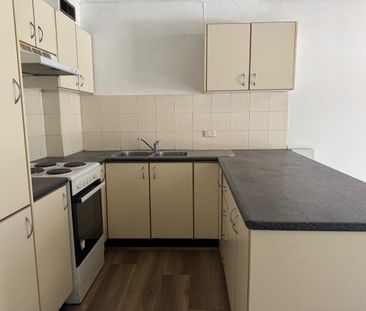 New flooring + freshly painted! - Photo 2