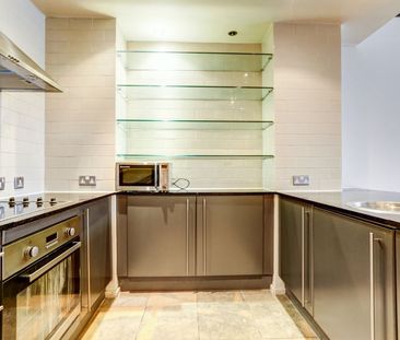 2 Bed Flat, Conran Building, M4 - Photo 6