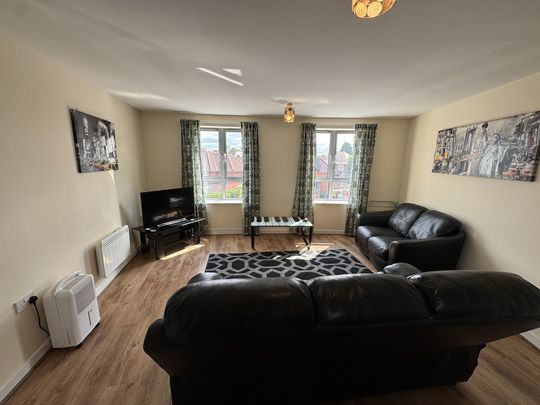 St John's Walk, Heworth - P10381 - Photo 1