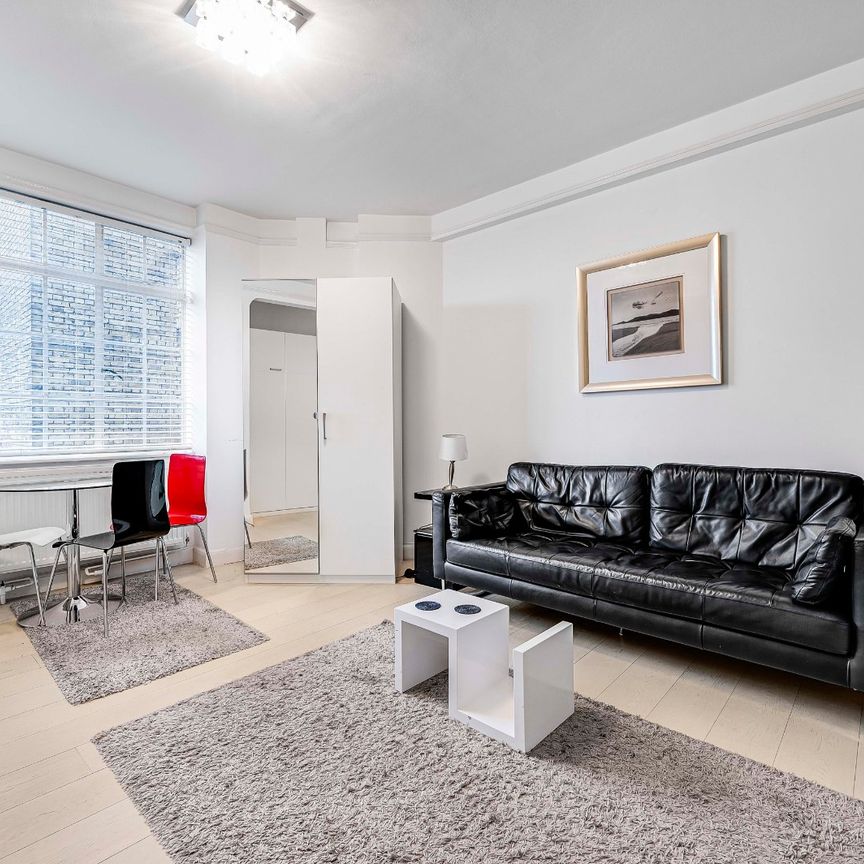 Upper Woburn Place, London, WC1H - Photo 1